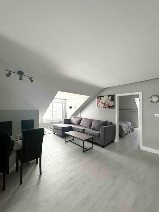 Unique Modern Luxury 2 Bedroom Apartment Rental Chapleau Esterno foto