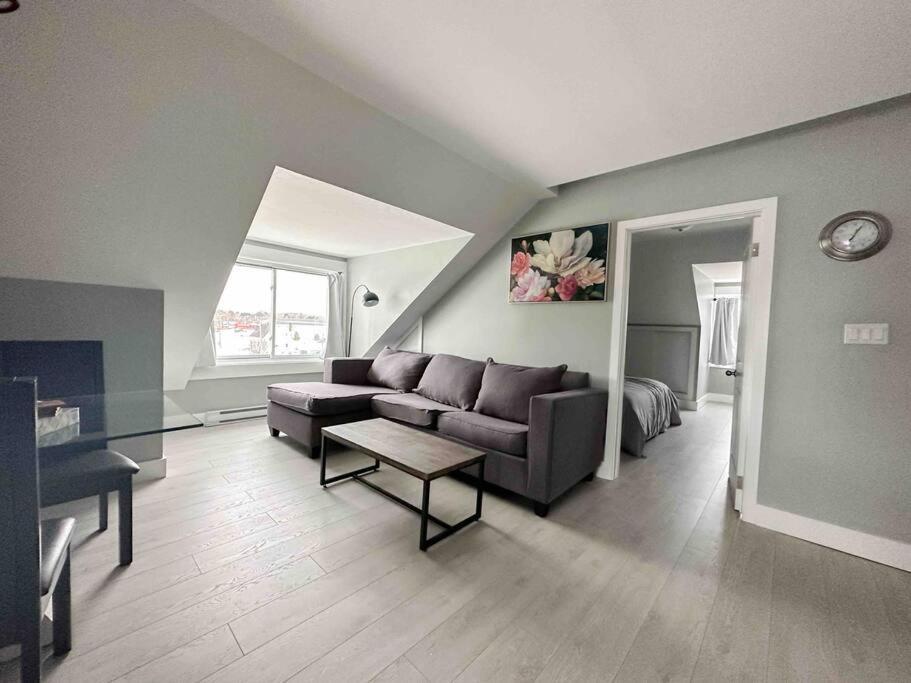 Unique Modern Luxury 2 Bedroom Apartment Rental Chapleau Esterno foto